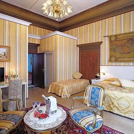 Corte Dei Greci Hotel 3*